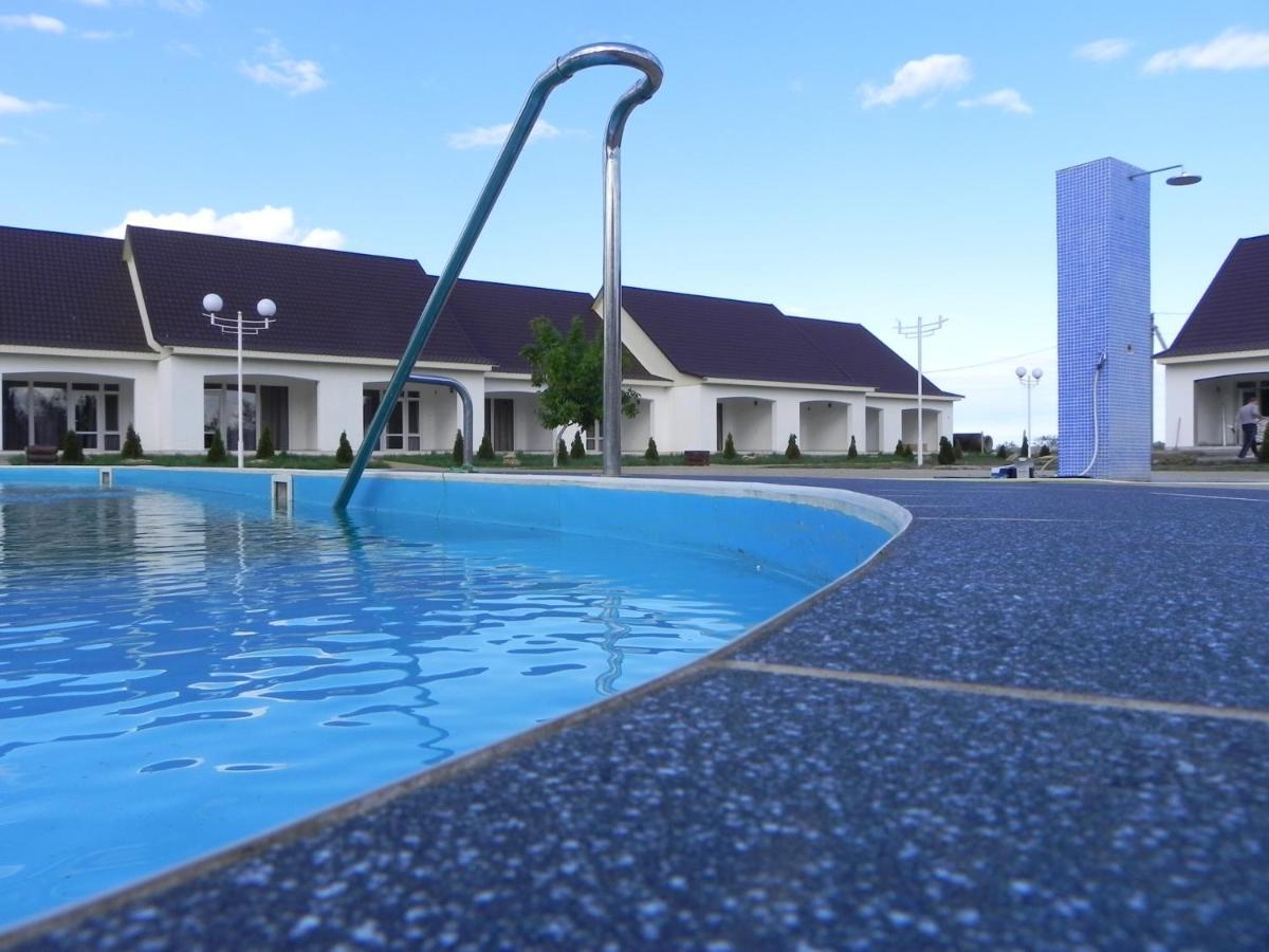 База Відпочинку "Сонячна" Primorskoye Exterior photo
